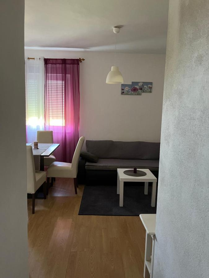 Apartment Ruzica Sukosan Exterior photo